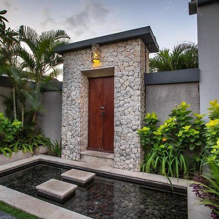 Villa Nadya Seminyak Exteriör bild