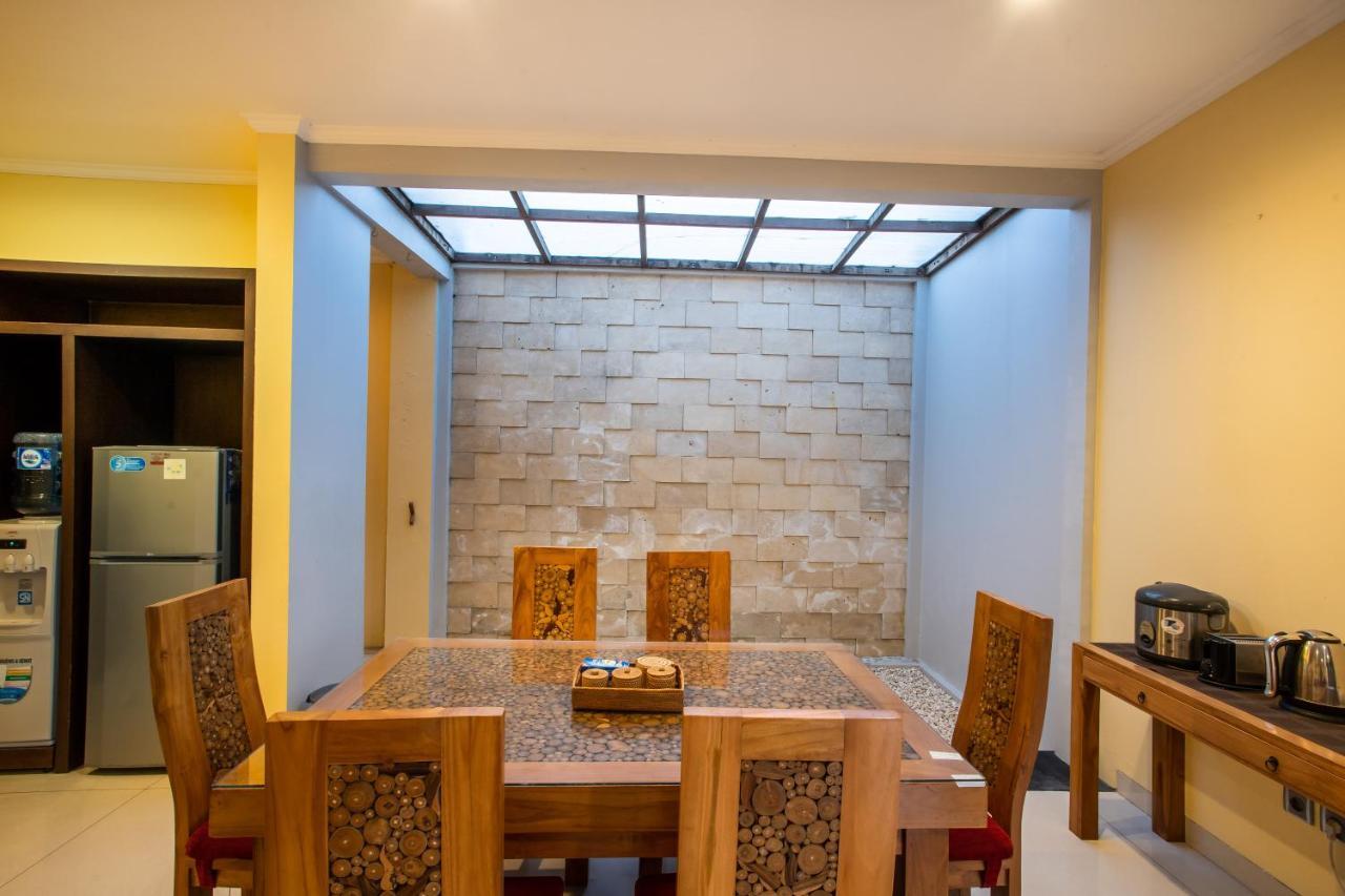 Villa Nadya Seminyak Exteriör bild