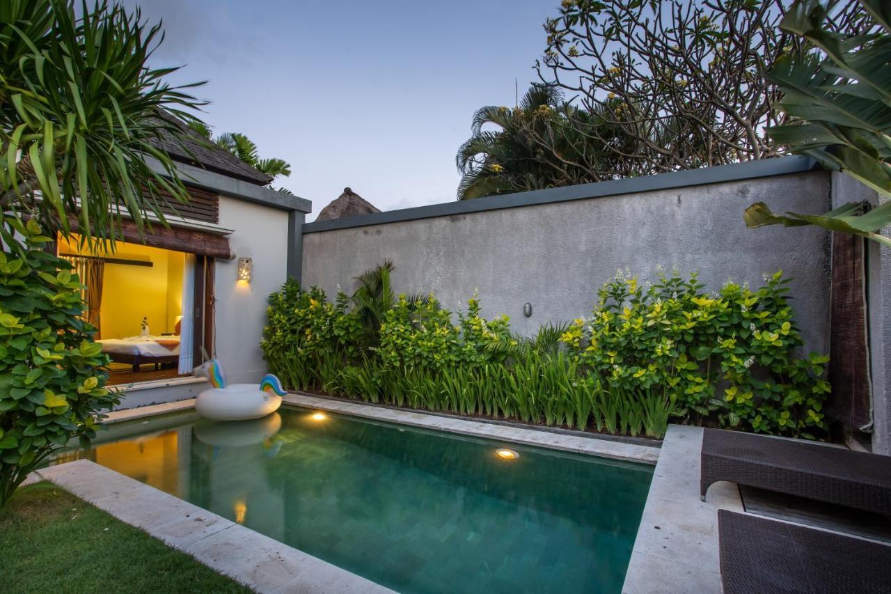 Villa Nadya Seminyak Exteriör bild